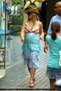 Britney Spears feet photo thumbnail