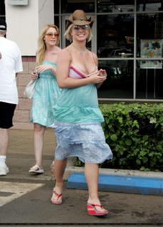 Britney Spears feet photo thumbnail