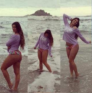 Lívia Andrade feet photo thumbnail