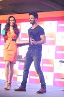 Shraddha Kapoor feet photo thumbnail