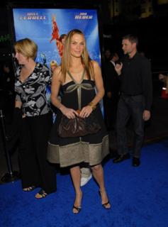 Molly Sims feet photo thumbnail