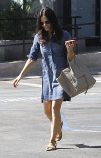 Jenna Dewan feet photo thumbnail