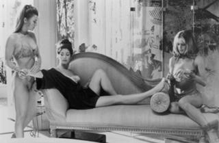 Dana Delany feet photo thumbnail
