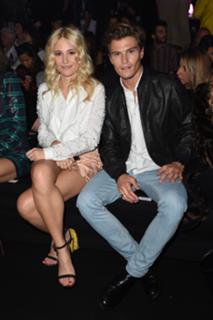 Pixie Lott feet photo thumbnail