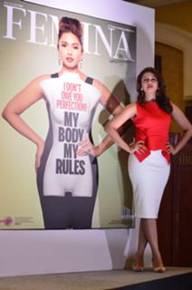 Huma Qureshi feet photo thumbnail