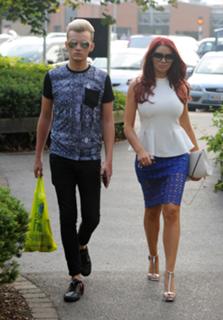 Amy Childs feet photo thumbnail