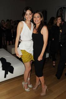 Emmy Rossum feet photo thumbnail