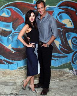 Megan Fox feet photo thumbnail