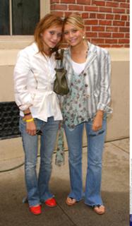 Ashley Olsen feet photo thumbnail