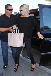 Jessica Simpson feet photo thumbnail