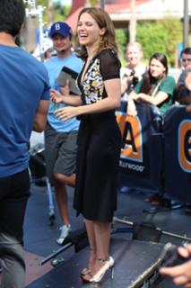 Sophia Bush feet photo thumbnail
