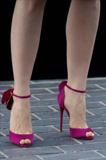 Jessica Chastain feet photo thumbnail