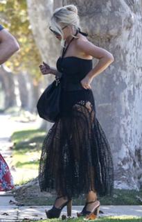 Jessica Simpson feet photo thumbnail