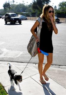 Amanda Bynes feet photo thumbnail