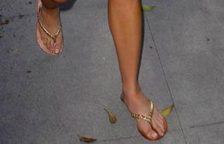 Amanda Bynes feet photo thumbnail