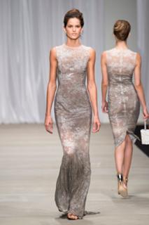 Izabel Goulart feet photo thumbnail