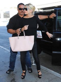 Jessica Simpson feet photo thumbnail