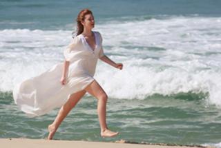 Marina Ruy Barbosa feet photo thumbnail
