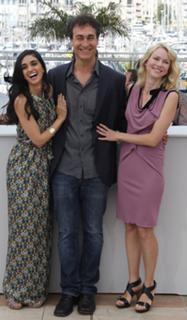 Naomi Watts feet photo thumbnail