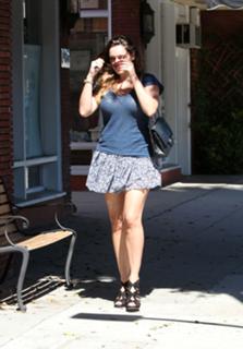 Kelly Brook feet photo thumbnail