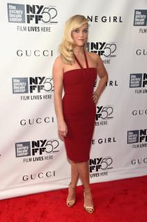 Reese Witherspoon feet photo thumbnail