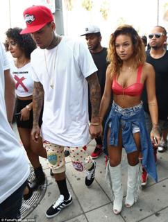 Karrueche Tran feet photo thumbnail
