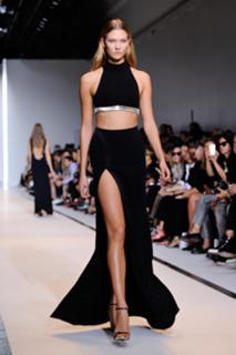 Karlie Kloss feet photo thumbnail