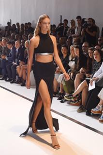 Karlie Kloss feet photo thumbnail