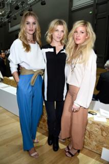 Ellie Goulding feet photo thumbnail