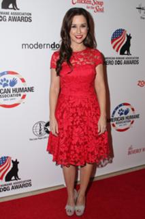 Lacey Chabert feet photo thumbnail