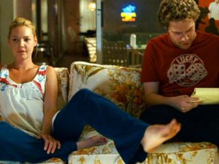 Katherine Heigl feet photo thumbnail