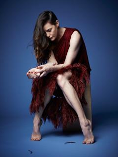 Liv Tyler feet photo thumbnail