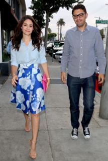 Emmy Rossum feet photo thumbnail