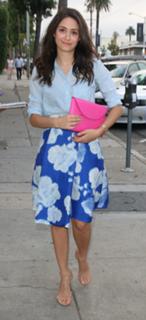 Emmy Rossum feet photo thumbnail