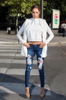 Nabilla Benattia feet photo thumbnail