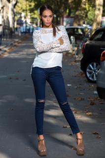 Nabilla Benattia feet photo thumbnail