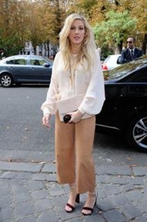 Ellie Goulding feet photo thumbnail