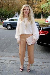 Ellie Goulding feet photo thumbnail