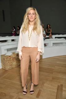 Ellie Goulding feet photo thumbnail