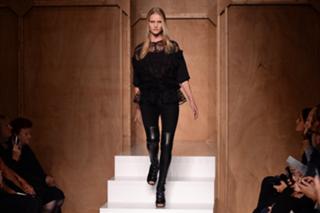 Rosie Huntington-Whiteley feet photo thumbnail