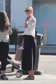 Maria Sharapova feet photo thumbnail