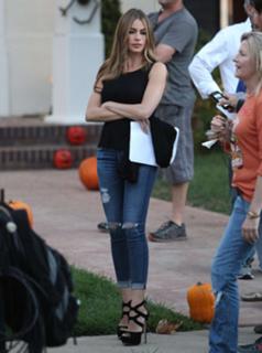 Sofía Vergara feet photo thumbnail