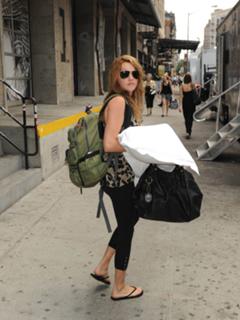 Katie Cassidy feet photo thumbnail