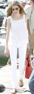 Queen Letizia of Spain feet photo thumbnail
