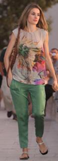 Queen Letizia of Spain feet photo thumbnail