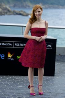 Jessica Chastain feet photo thumbnail