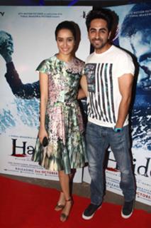Shraddha Kapoor feet photo thumbnail