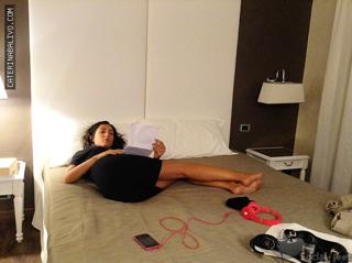 Caterina Balivo feet photo thumbnail