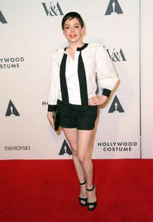 Rose McGowan feet photo thumbnail
