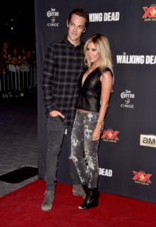 Ashley Tisdale feet photo thumbnail
